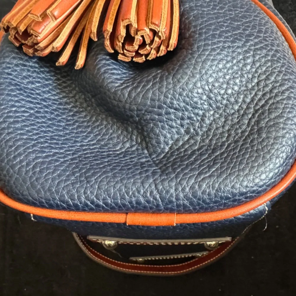 Dooney & Bourke Pebble Grain Navy Satchel - Used only 2 days! - Picture 8 of 16